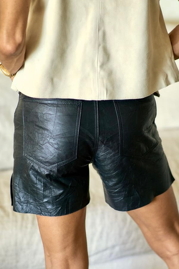 Short Camelia