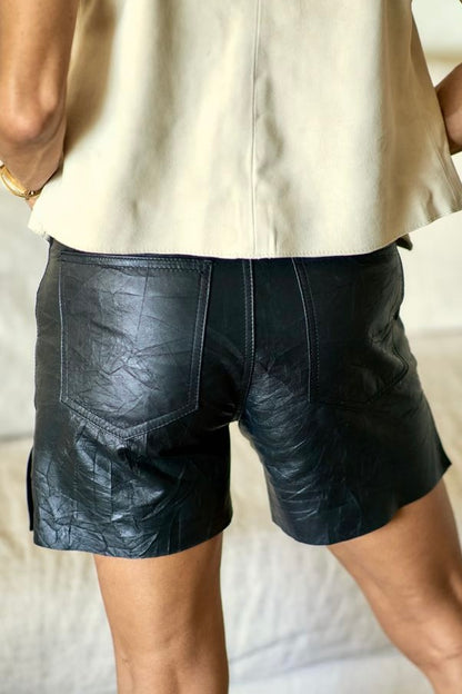 Short Camelia