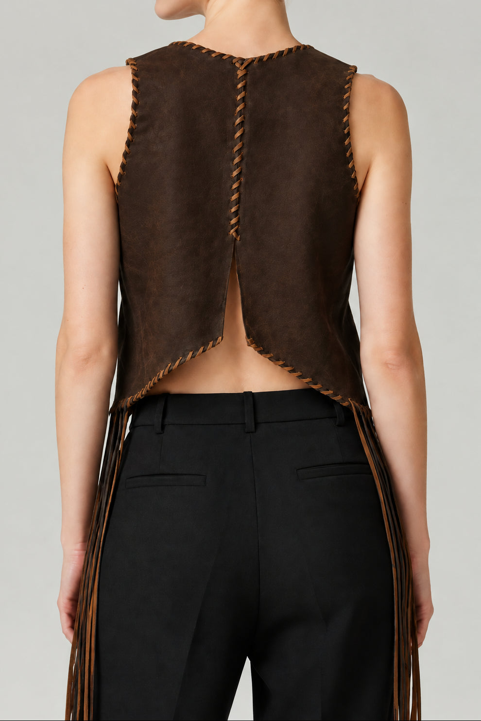 Top Flecos Gamuza Chocolate — Bendito Leather, vista 3