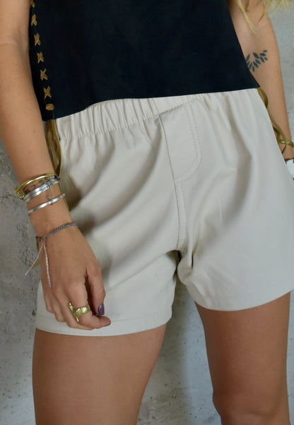 Short Rufina